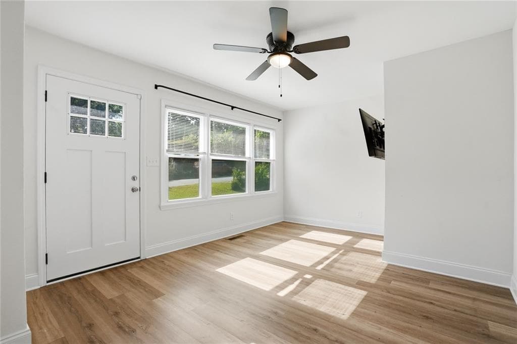3 bedroom, 2 bathroom, 1,044 sq ft single family residence for sale at 320 Camfield Court, Atlanta, GA 30310 — photo 10