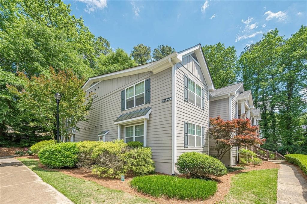 2 bedroom, 2 bathroom, 1,151 sq ft condominium for sale at 508 Madison Court, Smyrna, GA 30080 — photo 8