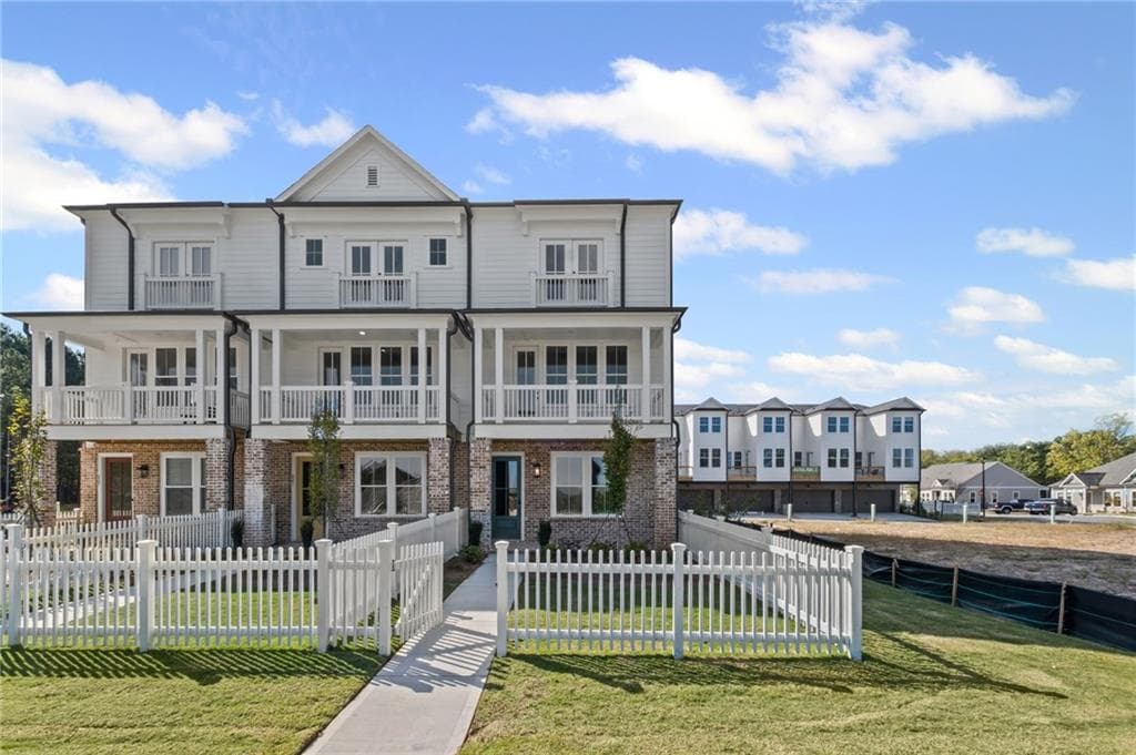 3 bedroom, 4 bathroom, 2,204 sq ft townhouse for sale at 217 Village Overlook H3, Canton, GA 30114 — photo 2