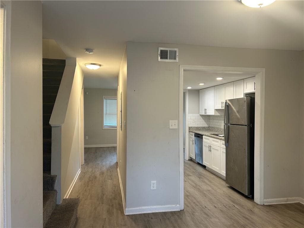 2 bedroom, 3 bathroom, 1,728 sq ft townhouse for sale at 2604 Campbellton Road 1G, Atlanta, GA 30311 — photo 6