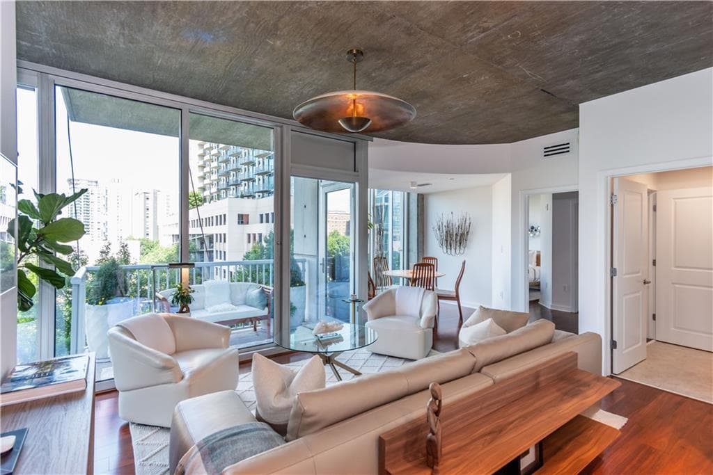 1 bedroom, 1 bathroom, 885 sq ft condominium sold at 855 Peachtree Street 501, Atlanta, GA 30308
