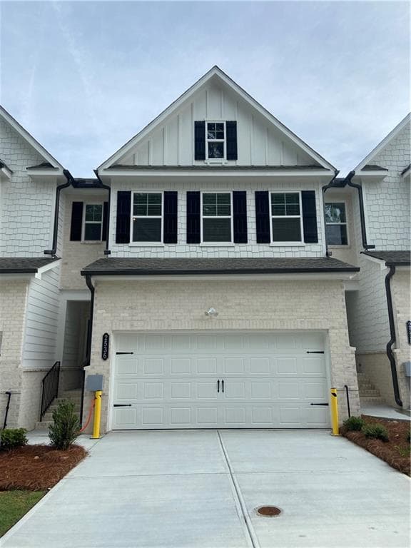 3 bedroom, 3 bathroom, 1,810 sq ft townhouse sold at 2536 States Avenue, Doraville, GA 30360