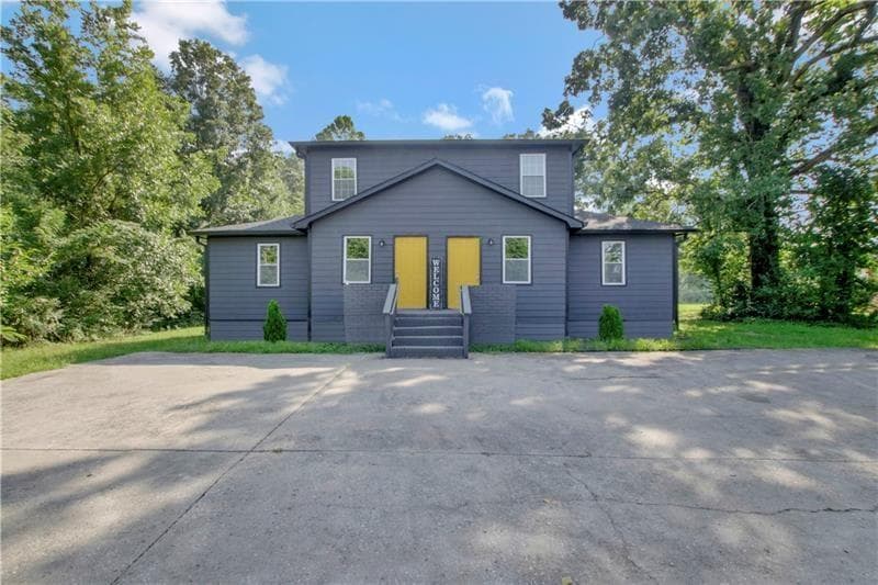 3 bedroom, 2 bathroom, 2,304 sq ft duplex for rent at 551 Valley Hill Road A, Riverdale, GA 30274 for $1,595 a month
