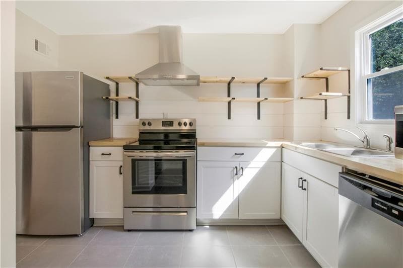 3 bedroom, 2 bathroom, 2,304 sq ft duplex for rent at 551 Valley Hill Road A, Riverdale, GA 30274 for $1,595 a month — photo 7