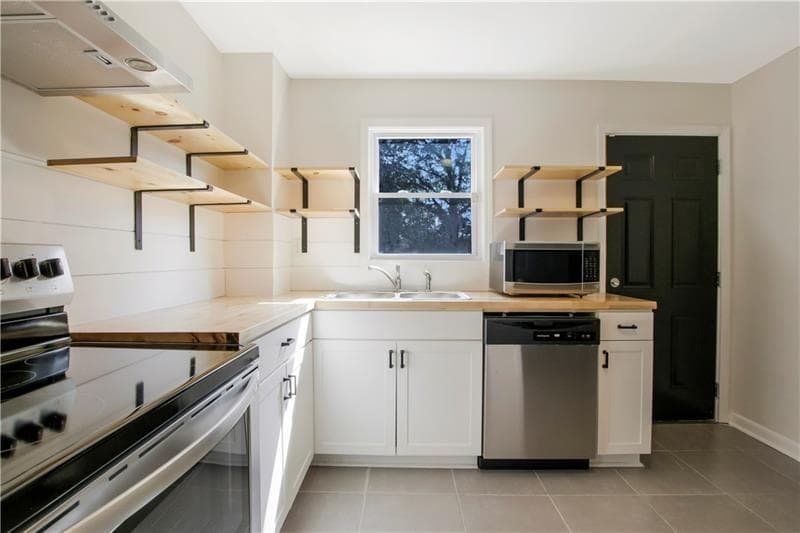 3 bedroom, 2 bathroom, 2,304 sq ft duplex for rent at 551 Valley Hill Road A, Riverdale, GA 30274 for $1,595 a month — photo 9