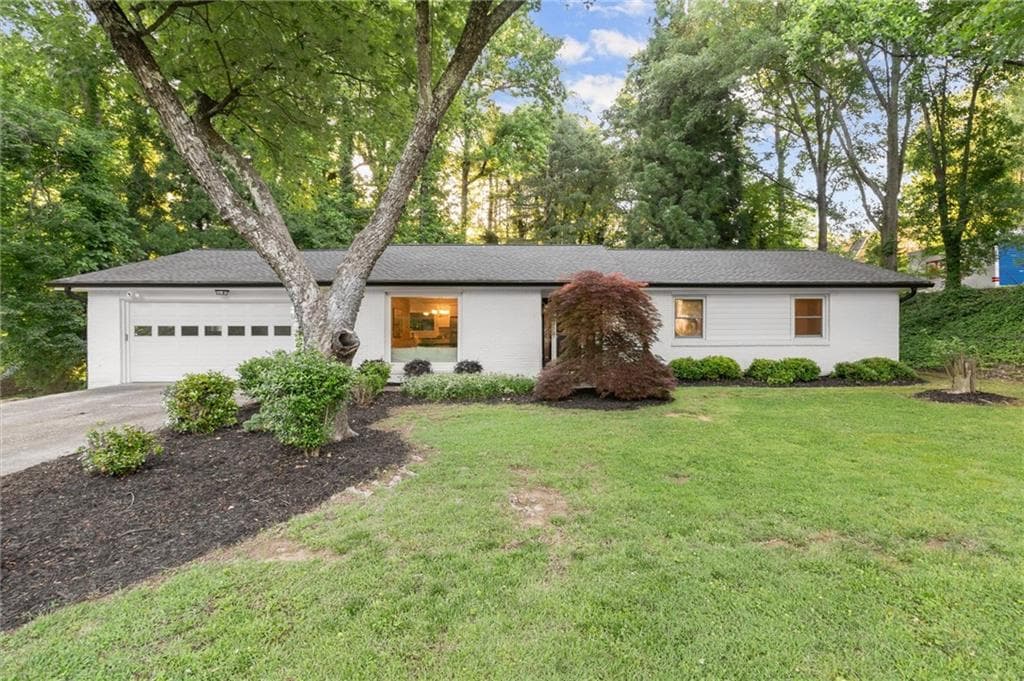 3 bedroom, 2 bathroom, 1,546 sq ft single family residence sold at 122 Cross Gate Drive, Marietta, GA 30068