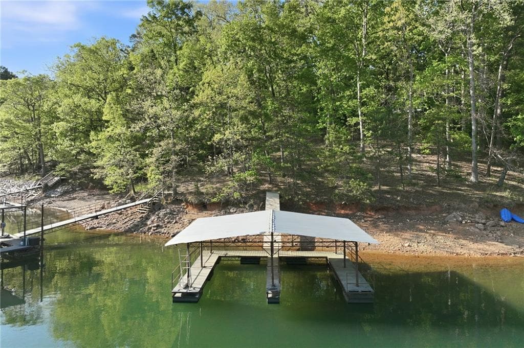 3 bedroom, 4 bathroom, 3,832 sq ft single family residence under contract at 7835 Chinquapin Lane, Cumming, GA 30041 — photo 8
