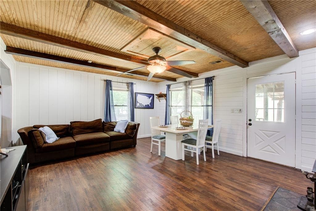 4 bedroom, 3 bathroom, 2,464 sq ft single family residence for sale at 8176 E HIGHWAY 5, Whitesburg, GA 30185 — photo 5