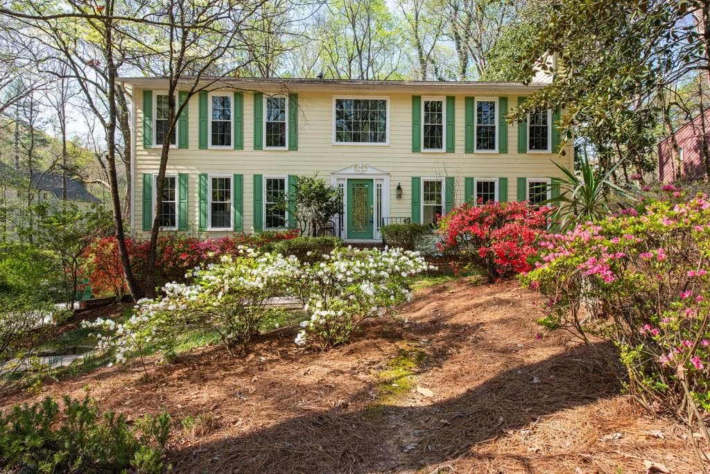 3850 Cedar Cliff, Smyrna, GA 30080 — most recent listing photo