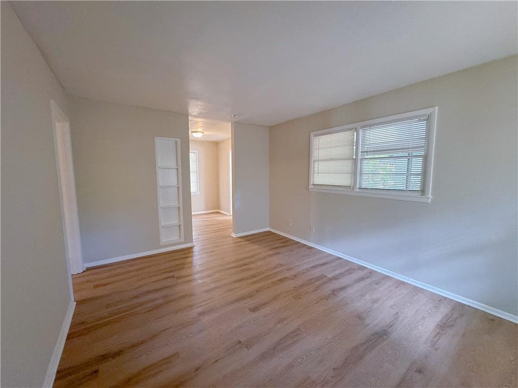 3 bedroom, 2 bathroom, 1,100 sq ft single family residence for sale at 634 Currie Drive, Forest Park, GA 30297 — photo 3