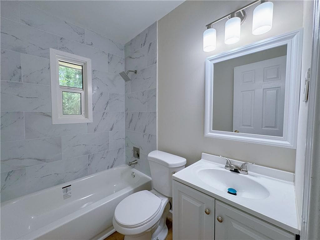 3 bedroom, 2 bathroom, 1,100 sq ft single family residence for sale at 634 Currie Drive, Forest Park, GA 30297 — photo 10