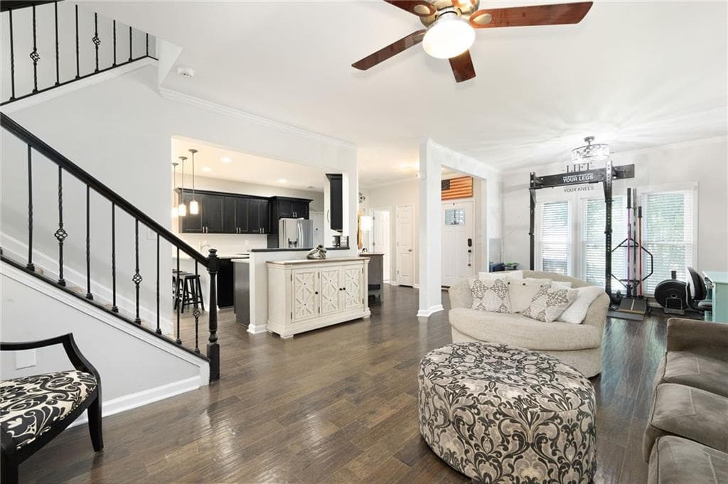 4 bedroom, 3 bathroom, 1,988 sq ft single family residence under contract at 502 Huntgate Road, Woodstock, GA 30189 — photo 9
