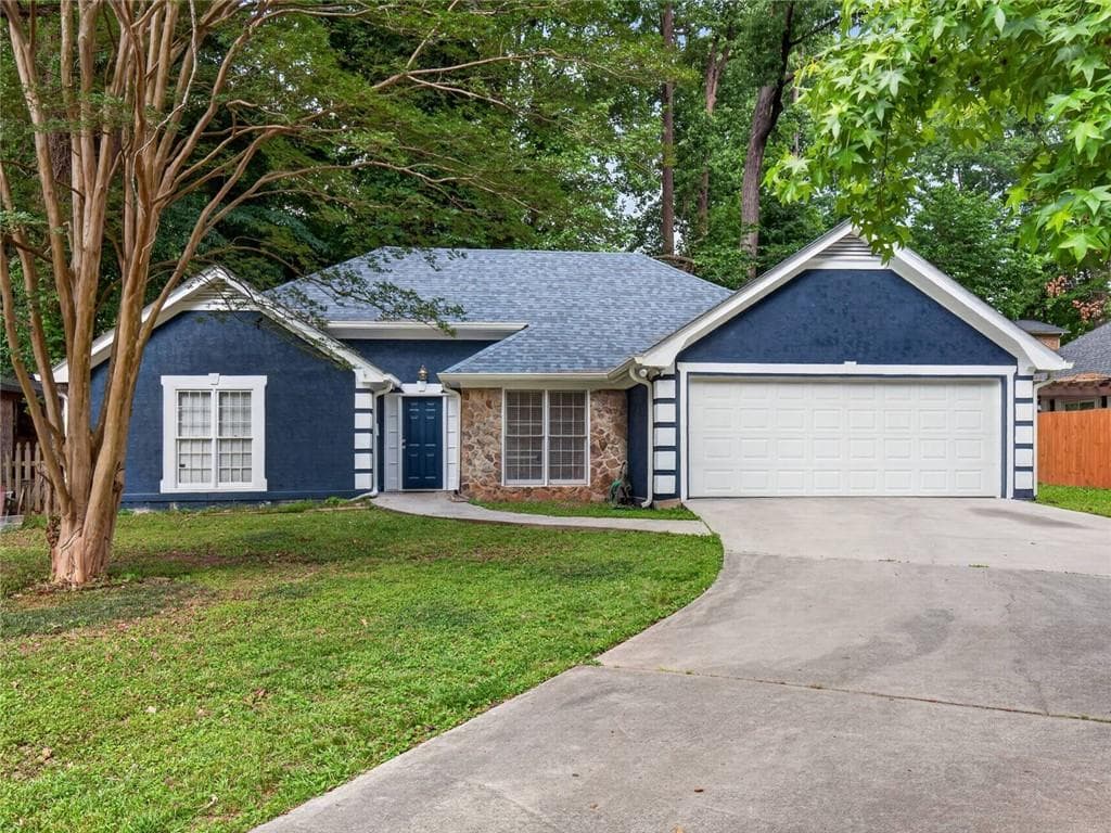 3 bedroom, 2 bathroom, 2,030 sq ft single family residence sold at 3912 Pleasant Trail, Atlanta, GA 30340
