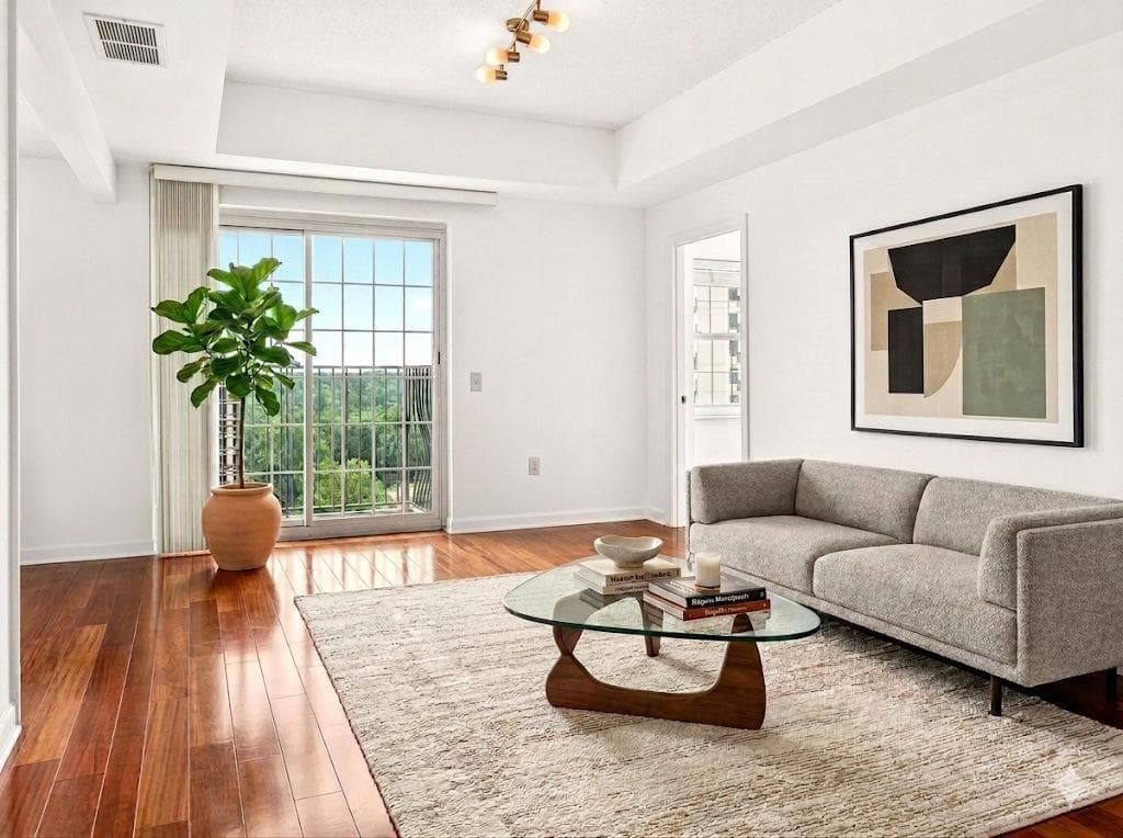 1 bedroom, 1 bathroom, 740 sq ft condominium sold at 195 14th Street 1110, Atlanta, GA 30309