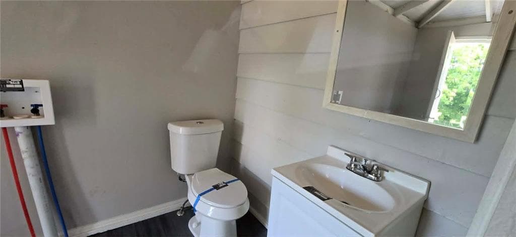 2 bedroom, 2 bathroom, 1,086 sq ft single family residence for sale at 8 Spruce Street, Porterdale, GA 30014 — photo 7