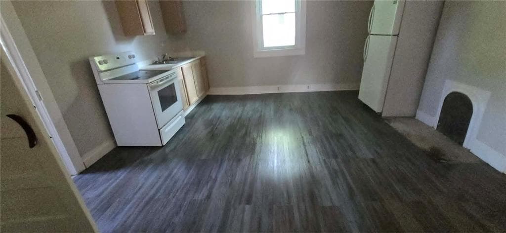 2 bedroom, 2 bathroom, 1,086 sq ft single family residence for sale at 8 Spruce Street, Porterdale, GA 30014 — photo 9