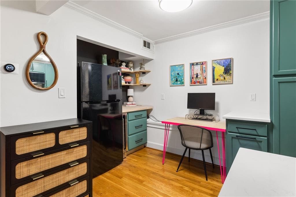 1 bedroom, 1 bathroom, 750 sq ft condominium under contract at 870 Glendale Terrace 3, Atlanta, GA 30308 — photo 4
