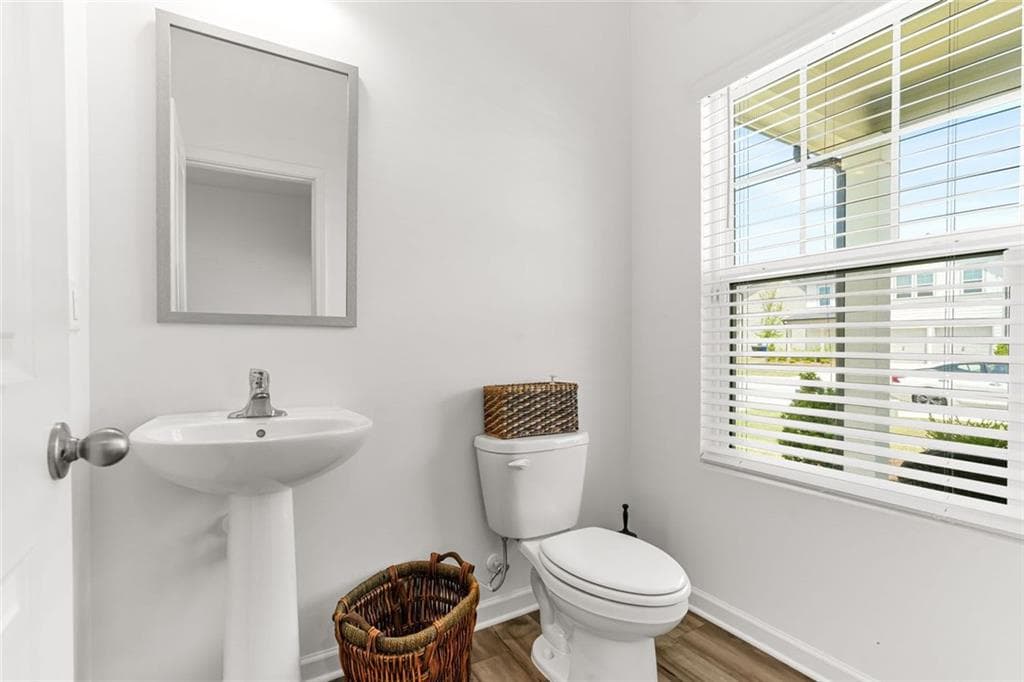 4 bedroom, 3 bathroom, 1,869 sq ft single family residence for sale at 2313 Hedgeview Road, Conyers, GA 30094 — photo 8