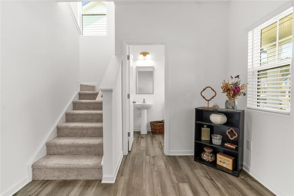 4 bedroom, 3 bathroom, 1,869 sq ft single family residence for sale at 2313 Hedgeview Road, Conyers, GA 30094 — photo 9