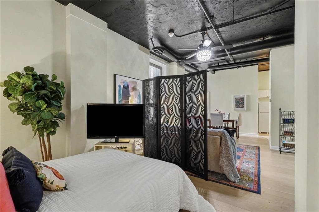 1 bedroom, 1 bathroom, 543 sq ft condominium for sale at 20 Marietta Street 13F, Atlanta, GA 30303 — photo 10