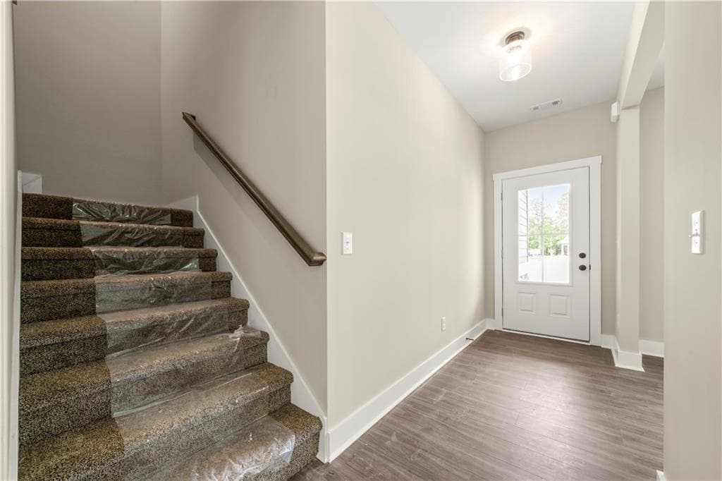 3 bedroom, 3 bathroom, 1,740 sq ft single family residence under contract at 500 BENSON MEADOWS Drive, Dallas, GA 30157 — photo 4