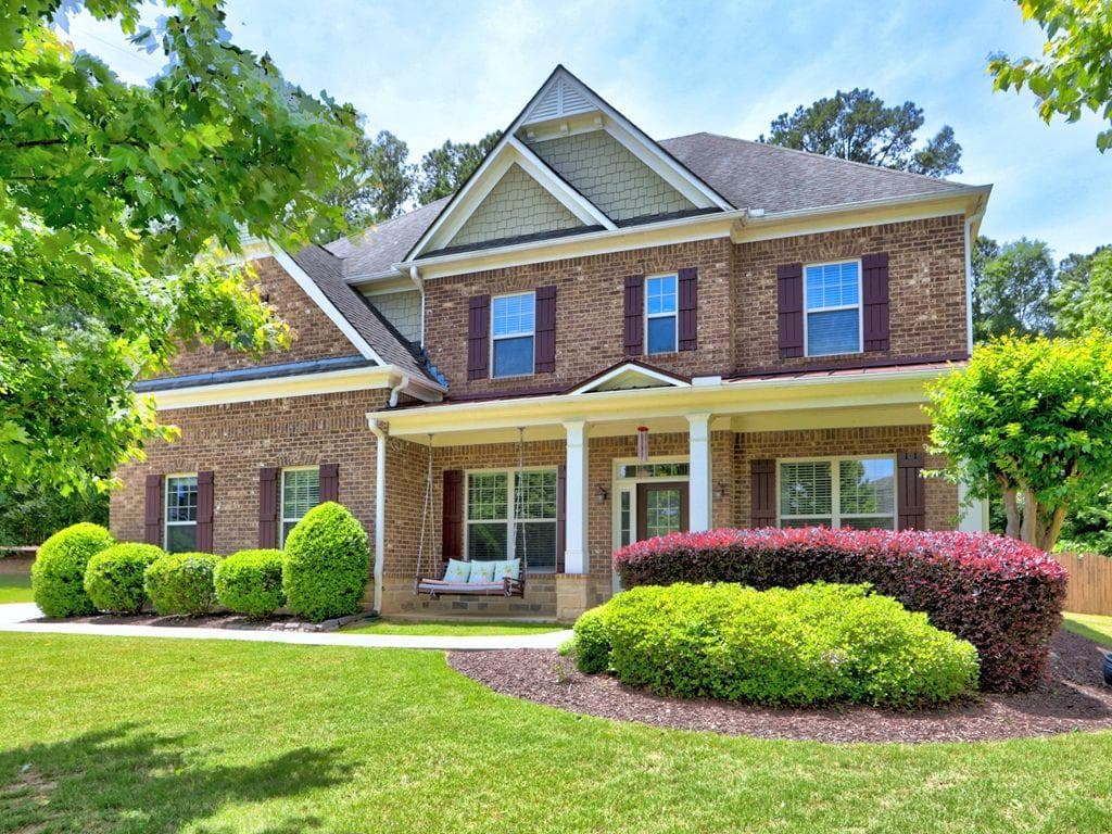 6 bedroom, 4 bathroom, 4,885 sq ft single family residence sold at 640 Maddie Way, Marietta, GA 30068