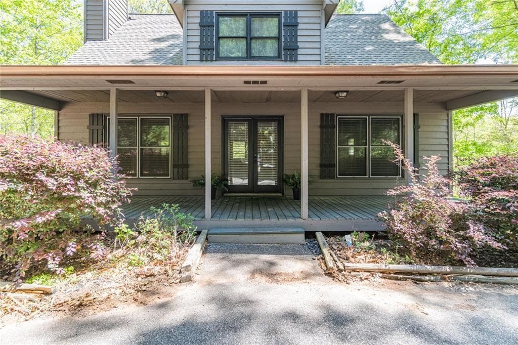 3 bedroom, 3 bathroom, 1,585 sq ft single family residence for sale at 505 River Flow Drive, Dahlonega, GA 30533