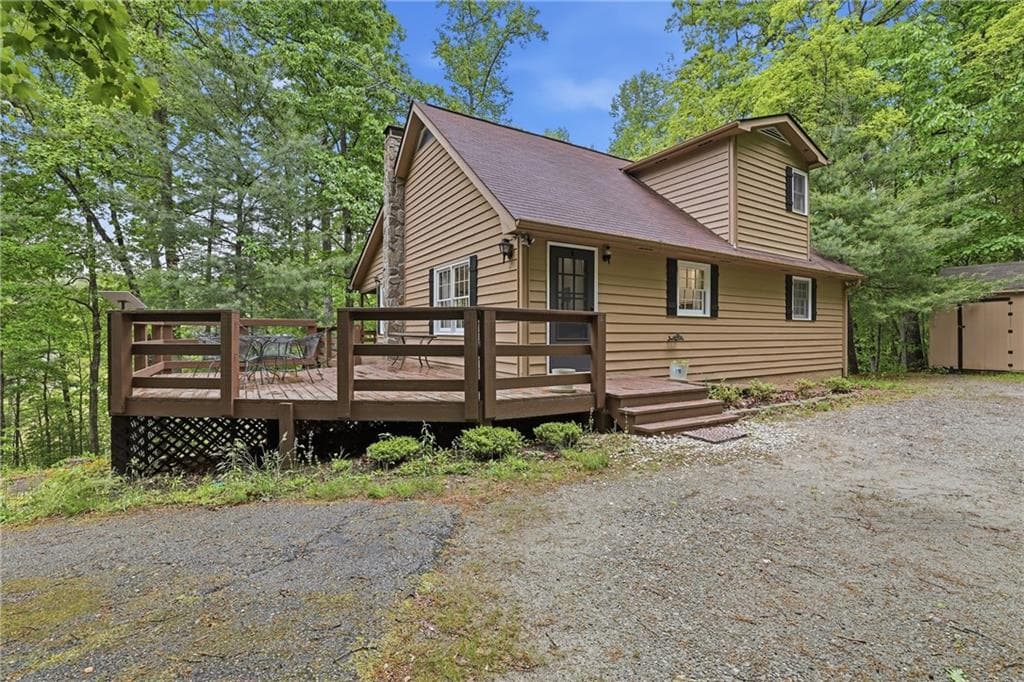 4 bedroom, 3 bathroom, 2,408 sq ft single family residence for sale at 15 Mississippi Lane, Tiger, GA 30576 — photo 2