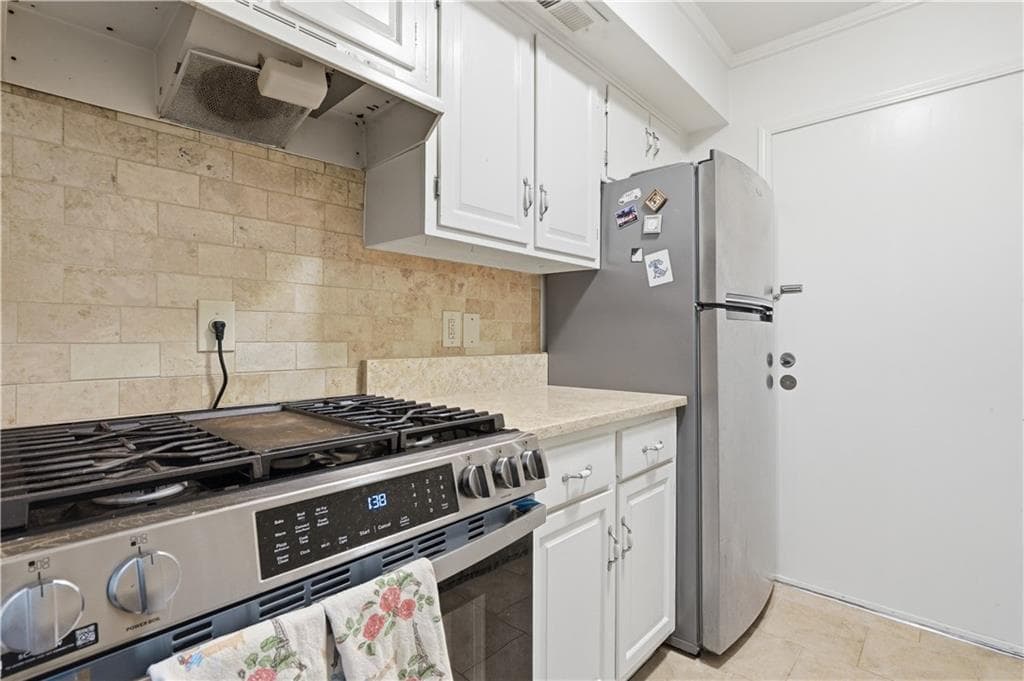1 bedroom, 1 bathroom, 797 sq ft condominium for sale at 6851 Roswell Road B3, Atlanta, GA 30328 — photo 8