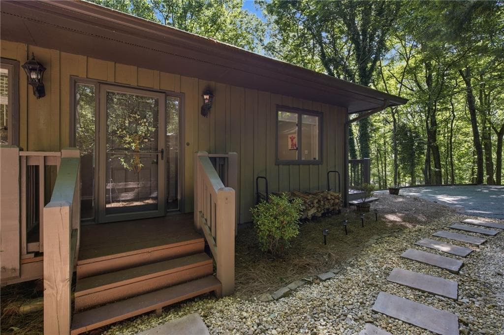 4 bedroom, 4 bathroom, 3,607 sq ft single family residence for sale at 2630 Wilderness Parkway, Big Canoe, GA 30143 — photo 6