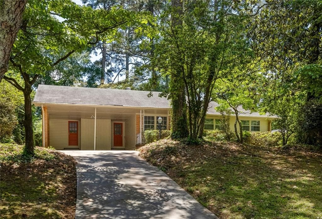 2569 Wilson Woods Drive, Decatur, GA 30033 — most recent listing photo