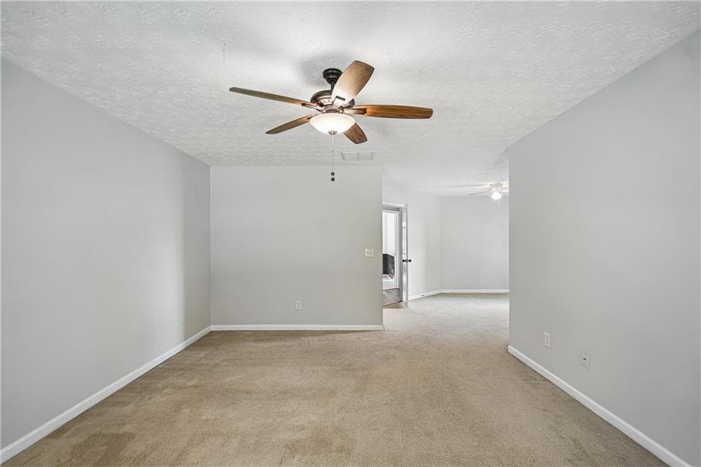 3 bedroom, 2 bathroom, 1,856 sq ft single family residence for sale at 2213 Skylar Leigh Drive, Buford, GA 30518 — photo 4