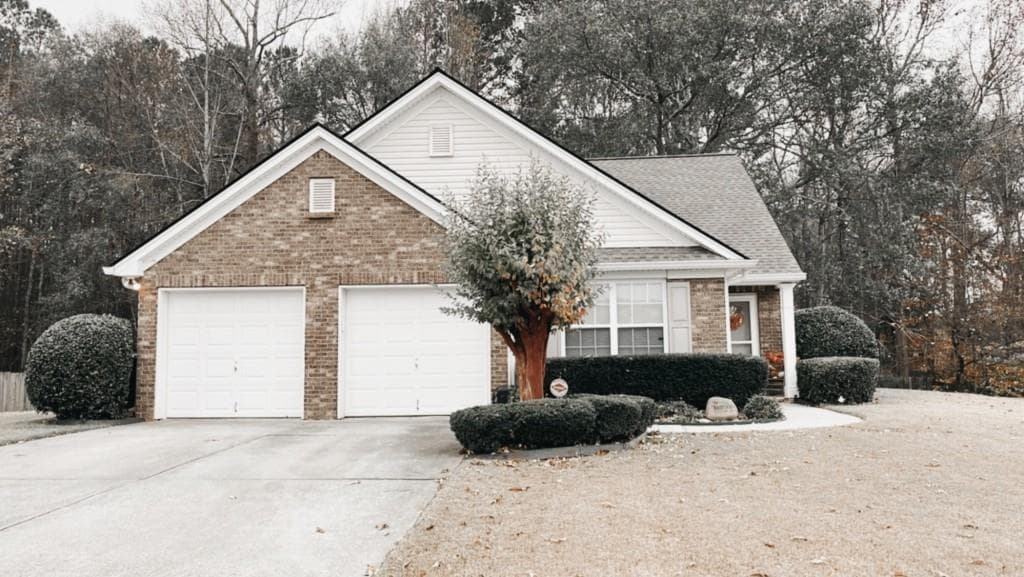3 bedroom, 2 bathroom single family residence for rent at 1091 Pine Acre Drive, Sugar Hill, GA 30518 for $2,500 a month