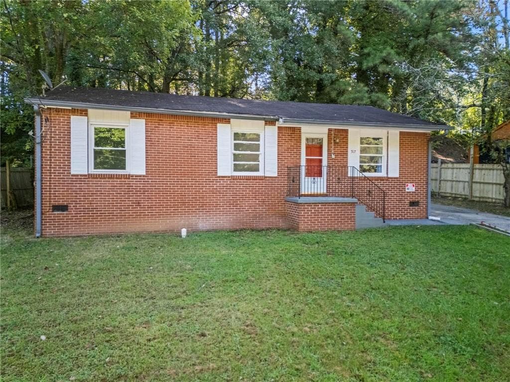 4 bedroom, 2 bathroom, 1,638 sq ft single family residence for rent at 317 Argus Circle, Atlanta, GA 30331 for $1,750 a month — photo 2