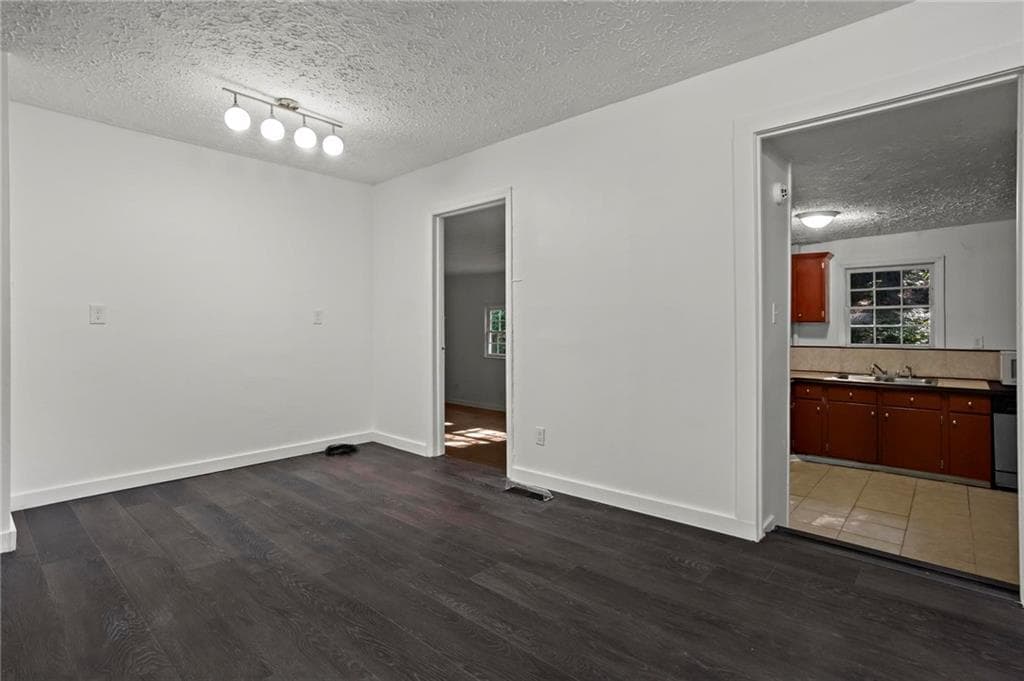 4 bedroom, 2 bathroom, 1,638 sq ft single family residence for rent at 317 Argus Circle, Atlanta, GA 30331 for $1,750 a month — photo 8
