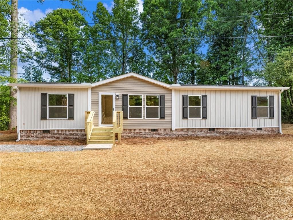 4 bedroom, 2 bathroom, 1,568 sq ft single family residence sold at 5220 Bogus Road, Gainesville, GA 30506