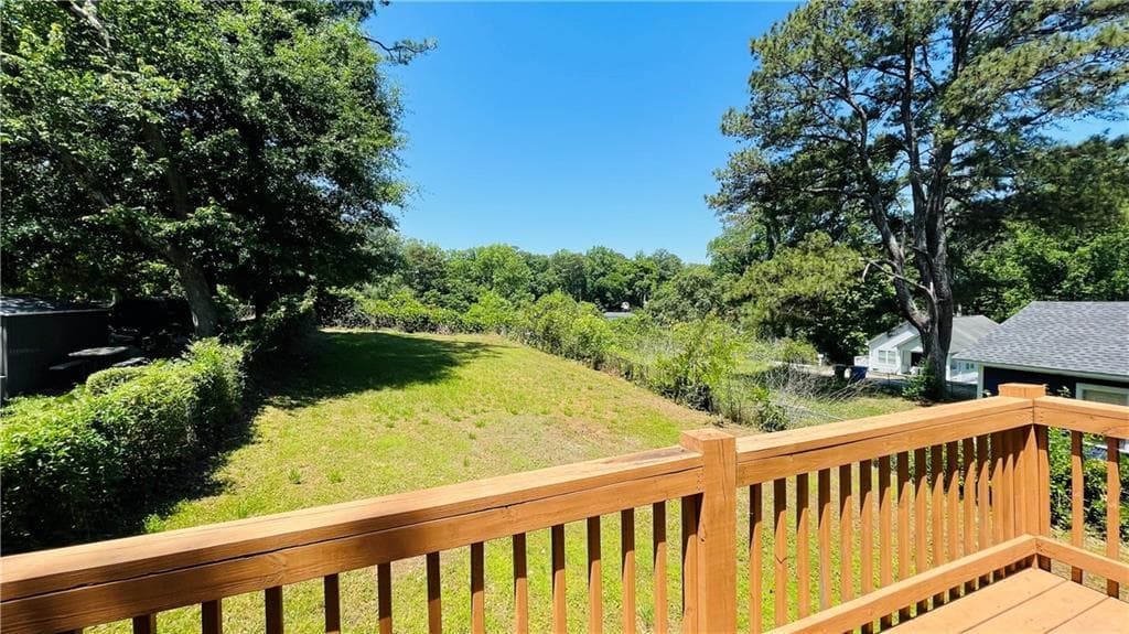 4 bedroom, 3 bathroom, 1,800 sq ft single family residence for sale at 656 Cedar Avenue, Atlanta, GA 30318 — photo 3