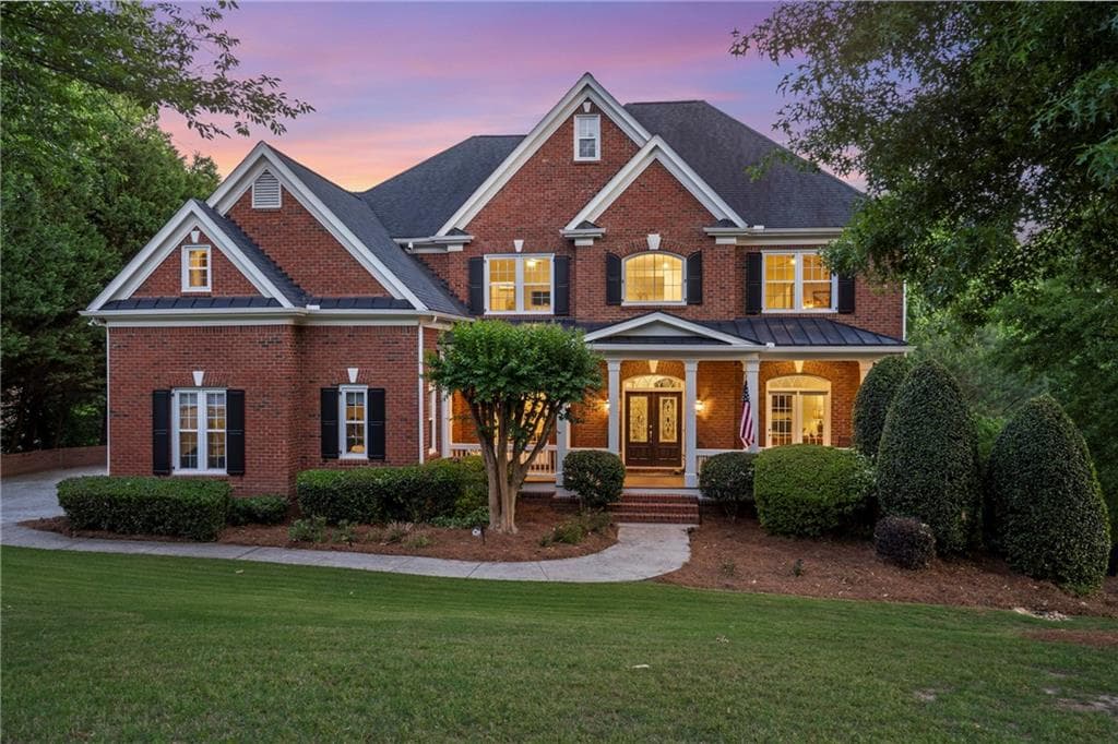 5 bedroom, 6 bathroom, 6,484 sq ft single family residence for sale at 805 Lake Mist Cove, Alpharetta, GA 30004 — photo 2