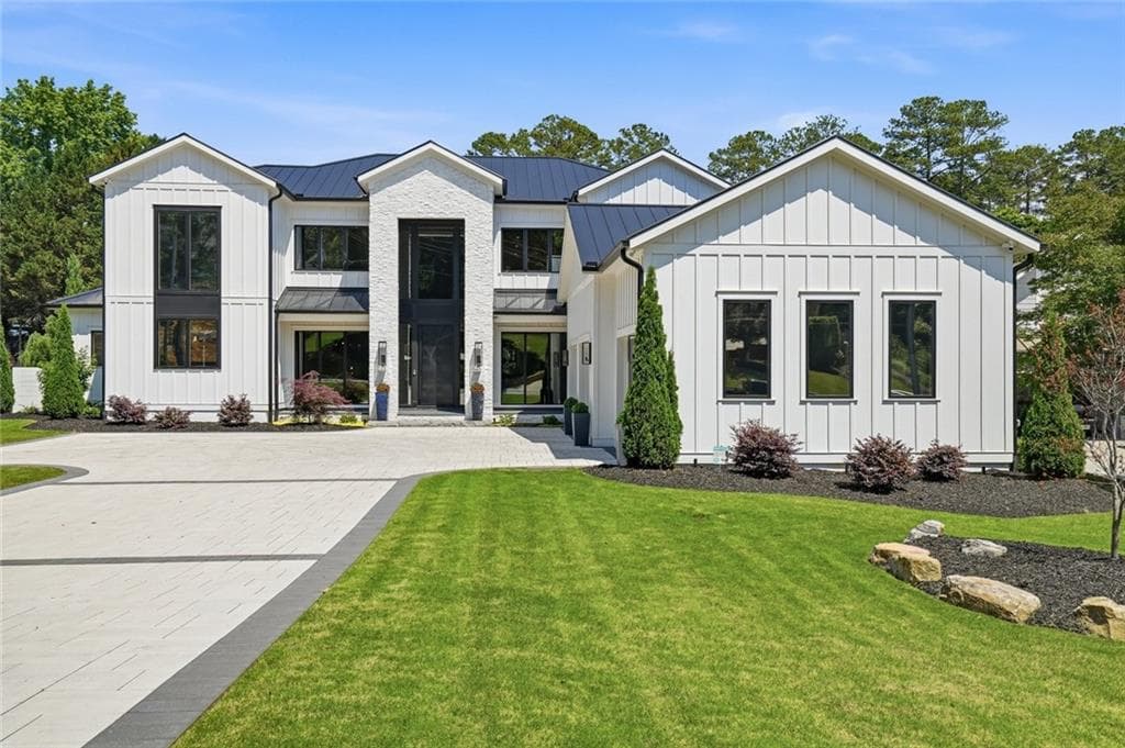 4 bedroom, 4 bathroom, 4,990 sq ft single family residence for sale at 1267 Thomas Circle, Roswell, GA 30075 — photo 2