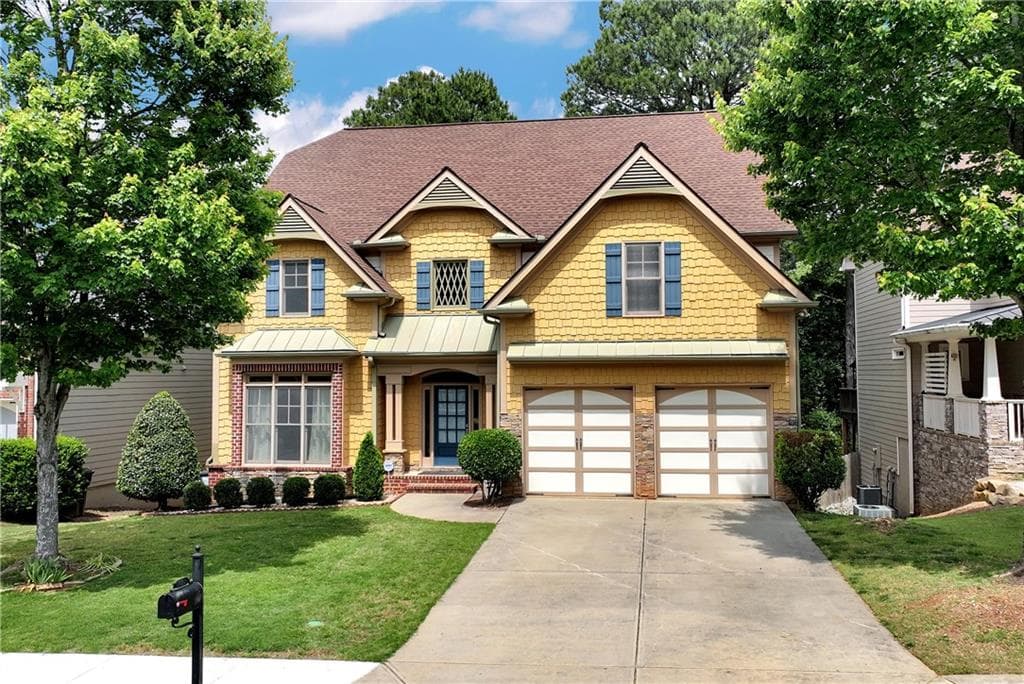 7 bedroom, 4 bathroom, 2,877 sq ft single family residence for sale at 2631 Village Chase Drive, Duluth, GA 30096 — photo 1 of 48