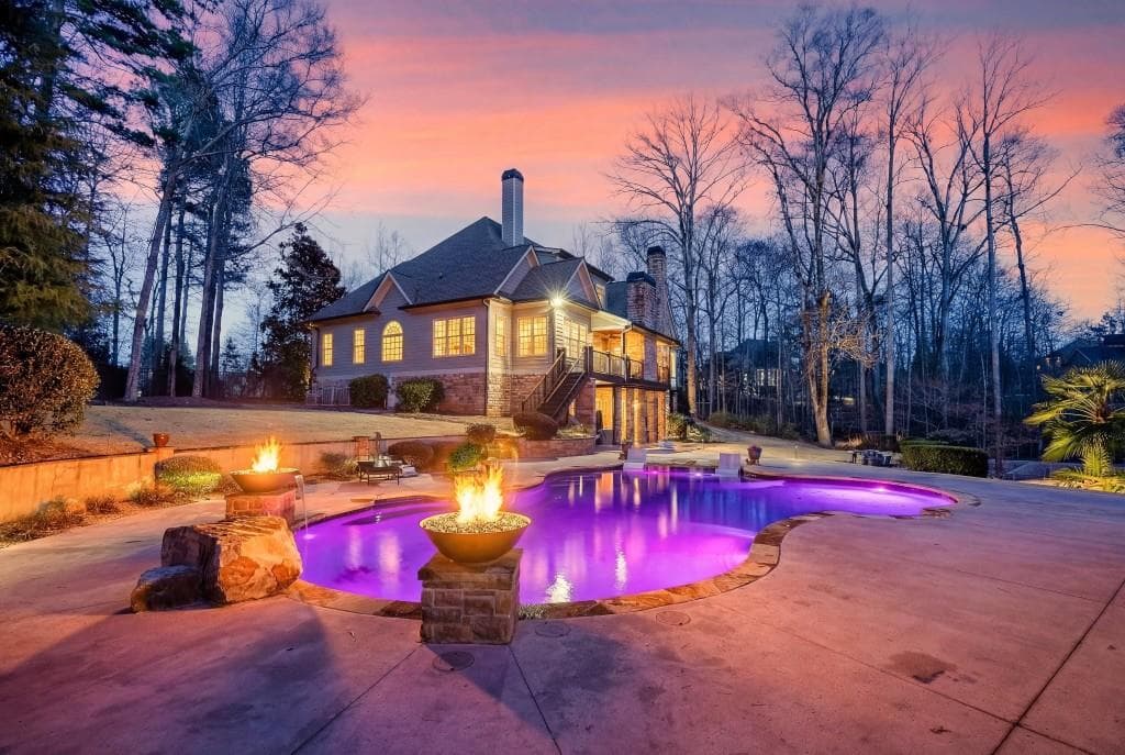5 bedroom, 7 bathroom, 6,368 sq ft single family residence for sale at 18 Willow Place, Newnan, GA 30265 — photo 2
