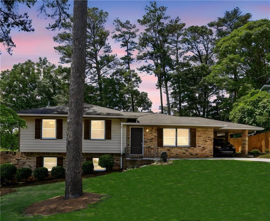 3 bedroom, 2 bathroom, 1,806 sq ft single family residence sold at 2740 Frontier Trail, Atlanta, GA 30341