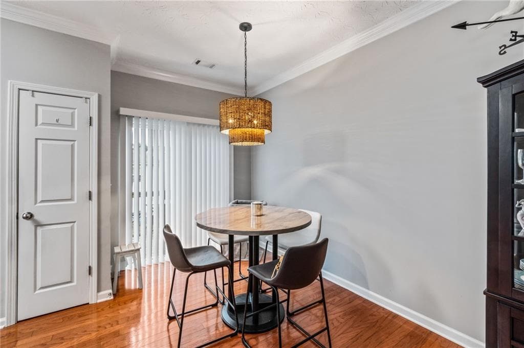 3 bedroom, 3 bathroom, 1,740 sq ft townhouse for sale at 4830 Zephyr Cove Place, Flowery Branch, GA 30542 — photo 9