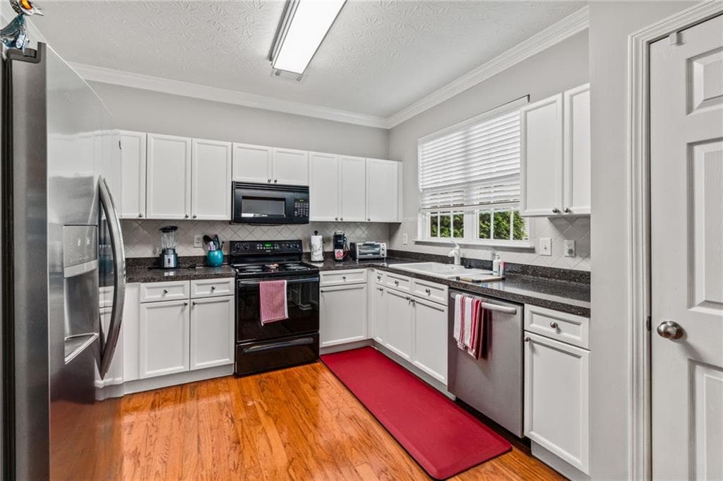 3 bedroom, 3 bathroom, 1,740 sq ft townhouse for sale at 4830 Zephyr Cove Place, Flowery Branch, GA 30542 — photo 10