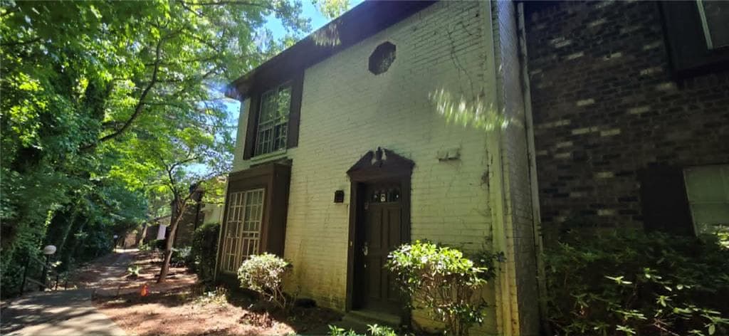 3 bedroom, 3 bathroom, 1,414 sq ft condominium for sale at 673 Garden Walk Drive, Stone Mountain, GA 30083 — photo 3