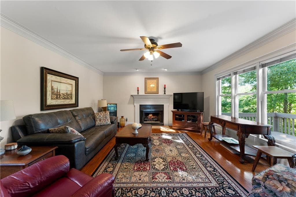 4 bedroom, 3 bathroom, 2,956 sq ft single family residence under contract at 24 Commerce Row, Cartersville, GA 30121 — photo 8