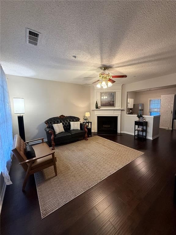 2 bedroom, 3 bathroom, 1,218 sq ft townhouse for sale at 2290 Whitestone Place, Alpharetta, GA 30005 — photo 3