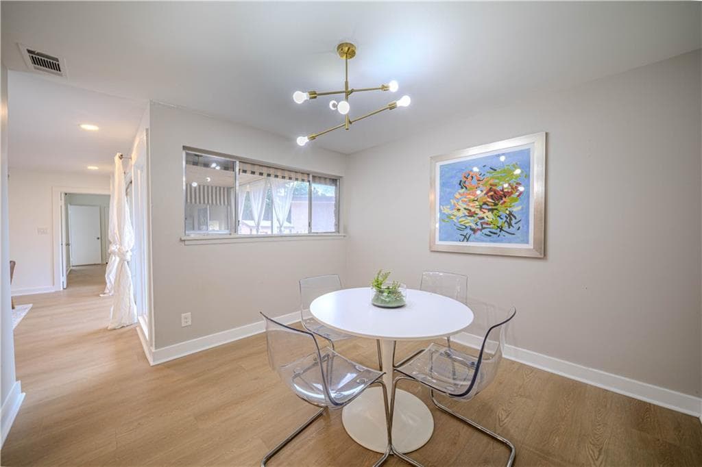 2 bedroom, 2 bathroom, 1,152 sq ft condominium for sale at 346 Carpenter Drive 17, Atlanta, GA 30328 — photo 6