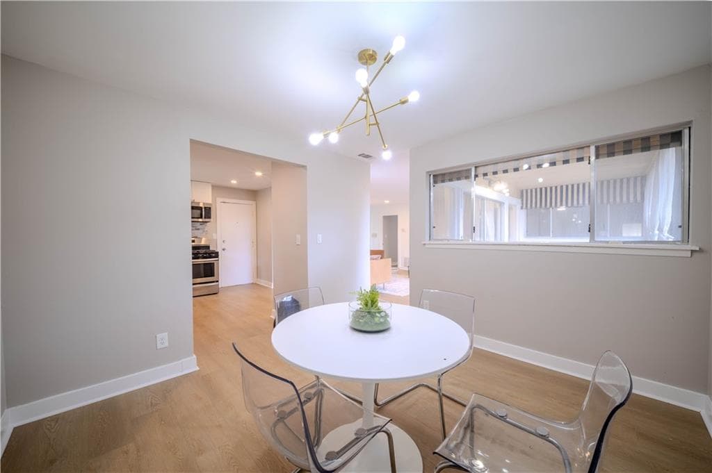 2 bedroom, 2 bathroom, 1,152 sq ft condominium for sale at 346 Carpenter Drive 17, Atlanta, GA 30328 — photo 7