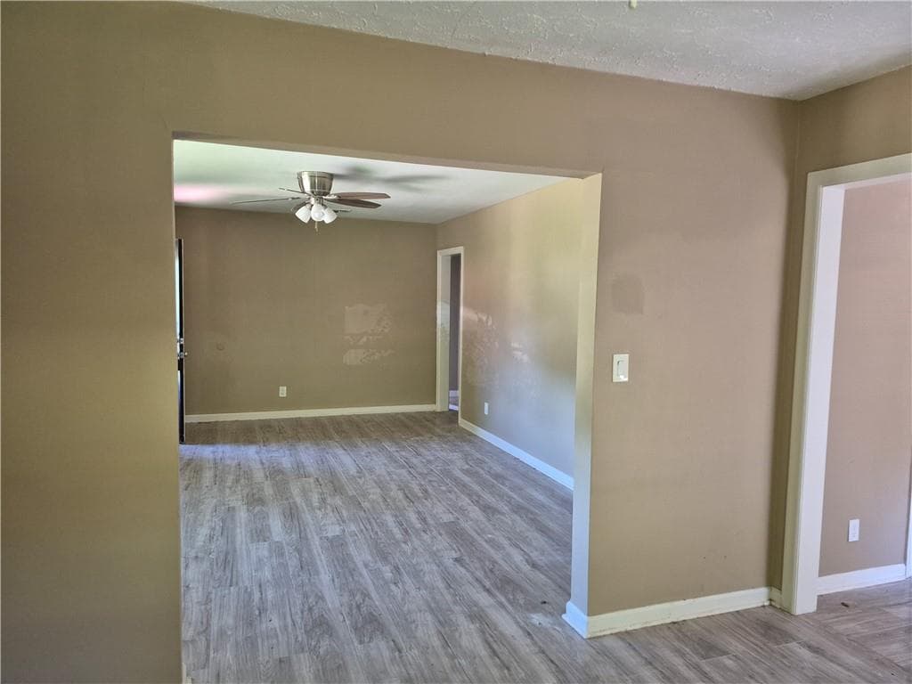 2 bedroom, 1 bathroom, 1,139 sq ft single family residence for sale at 4 Lambert Drive, Columbus, GA 31903 — photo 5